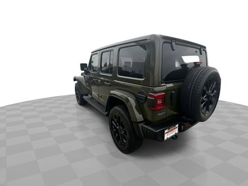Used 2021 Jeep Wrangler Unlimited Sahara w/ Cold Weather Group image 6