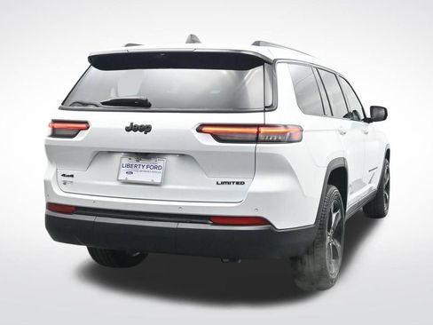 Used 2025 Jeep Grand Cherokee L Limited w/ Luxury Tech Group II image 7