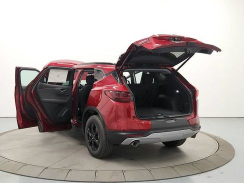 New 2026 Chevrolet Blazer LT w/ Convenience Package FWD image 13