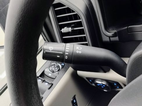 Used 2019 Ford F150 XL w/ Equipment Group 101A Mid AWD/4WD image 40