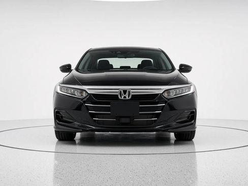 Used 2021 Honda Accord LX image 2