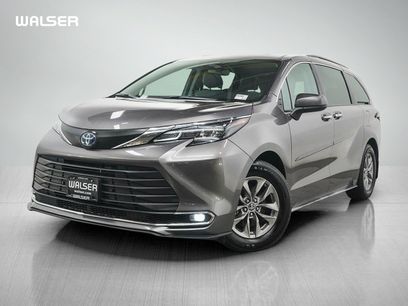 Used 2024 Toyota Sienna XLE
