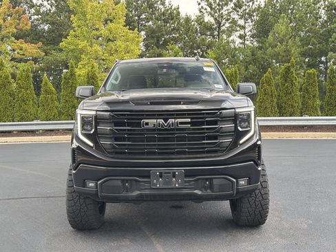 Used 2023 GMC Sierra 1500 Elevation w/ Preferred Package AWD/4WD image 9
