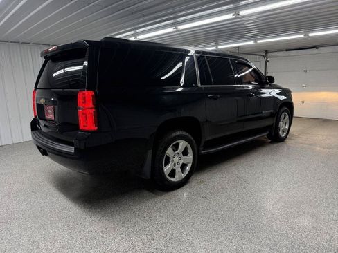 Used 2017 Chevrolet Suburban LT AWD/4WD image 7