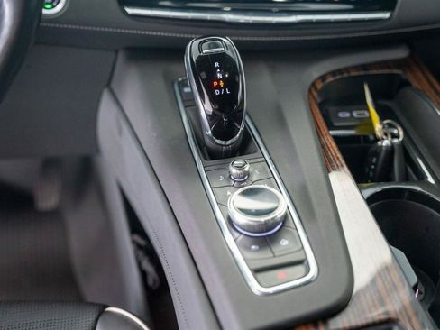 Used 2023 Cadillac Escalade ESV Premium Luxury w/ Performance Package AWD/4WD image 18