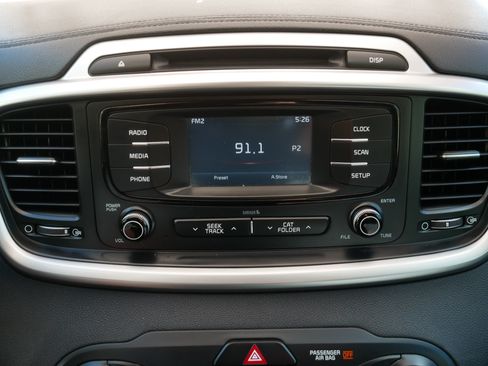 Used 2017 Kia Sorento AWD image 22