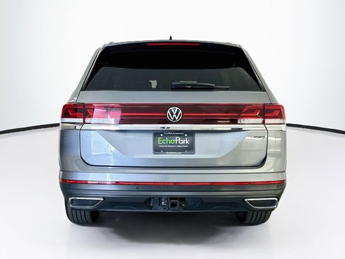 Used 2025 Volkswagen Atlas SE AWD/4WD image 7