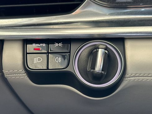 Certified 2021 Porsche Panamera image 23