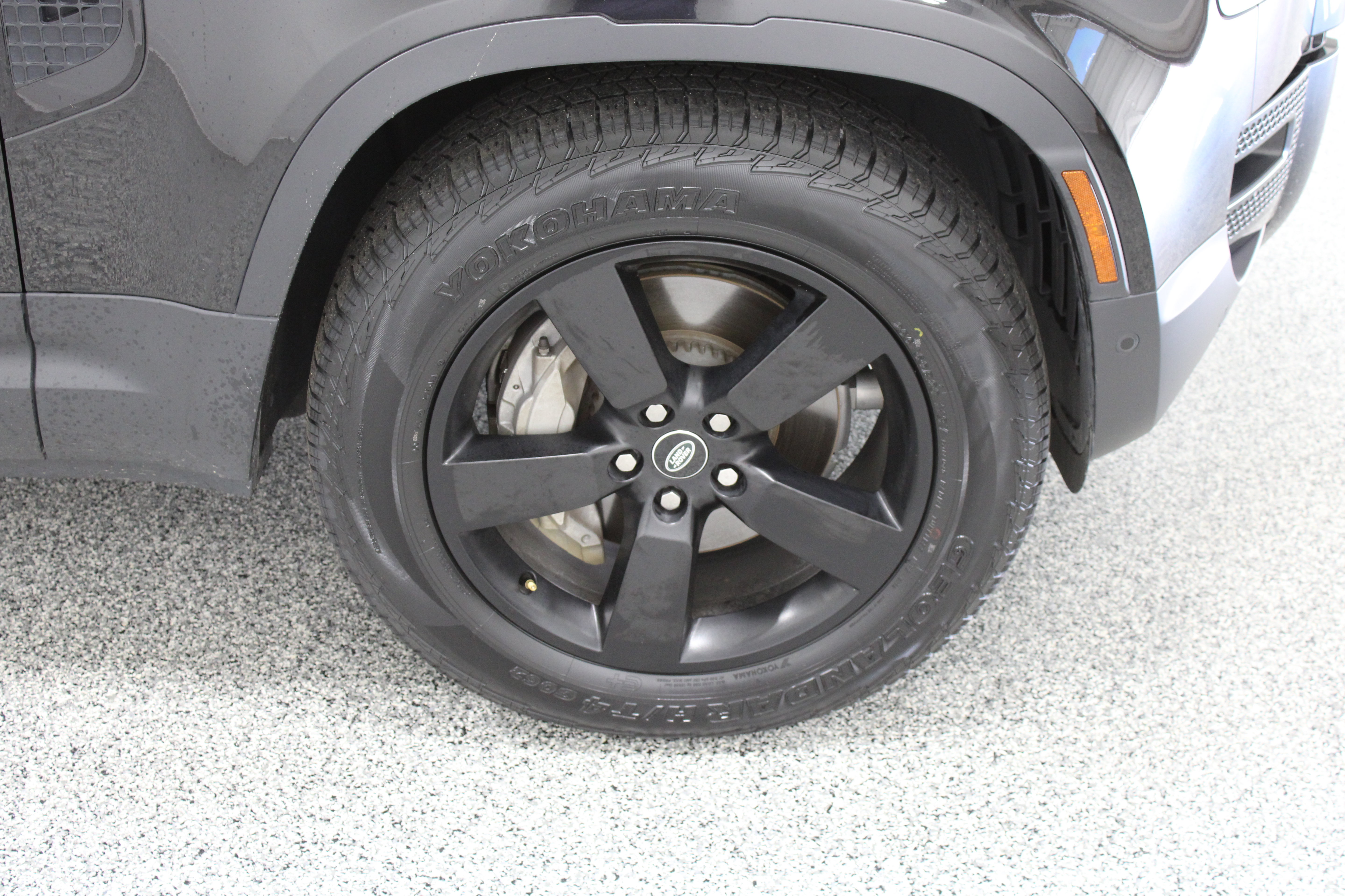 Used 2024 Land Rover Defender 110 S AWD/4WD image 5