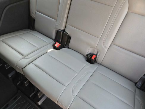 Used 2021 GMC Yukon SLT w/ Rear Media and Nav Package RWD image 31