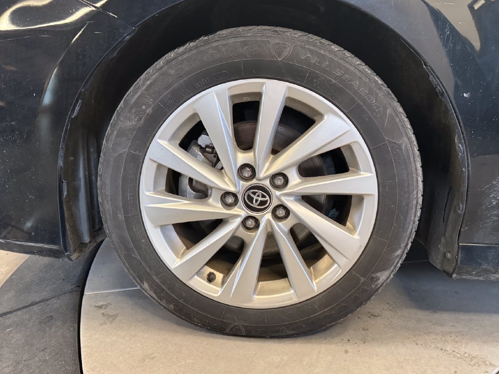 Used 2023 Toyota Camry LE AWD/4WD image 25