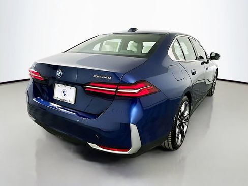 Used 2026 BMW i5 eDrive40 image 5