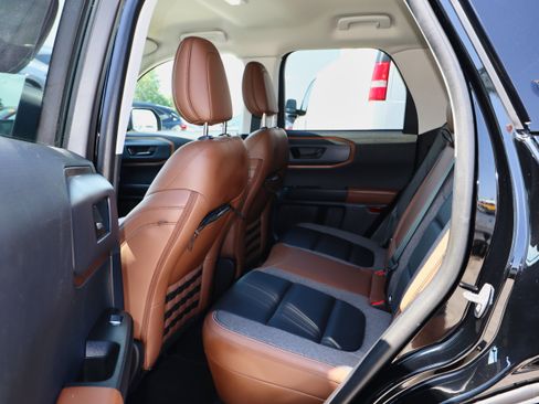 Used 2023 Ford Bronco Sport Outer Banks image 13