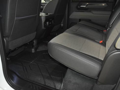 Used 2026 Chevrolet Silverado 2500 ZR2 AWD/4WD image 45