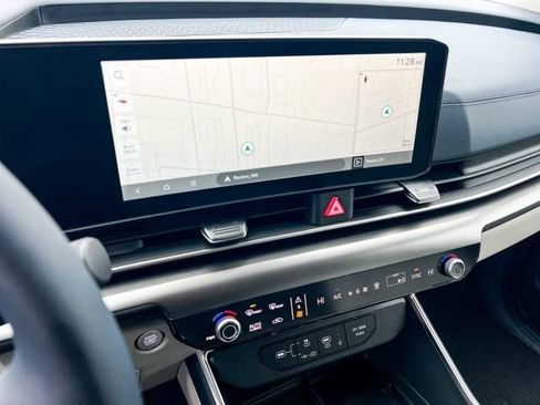 New 2026 Kia Carnival SX image 21