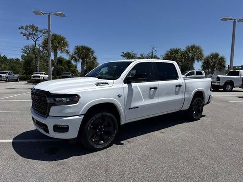 New 2026 RAM 1500 4x4 Crew Cab image 7