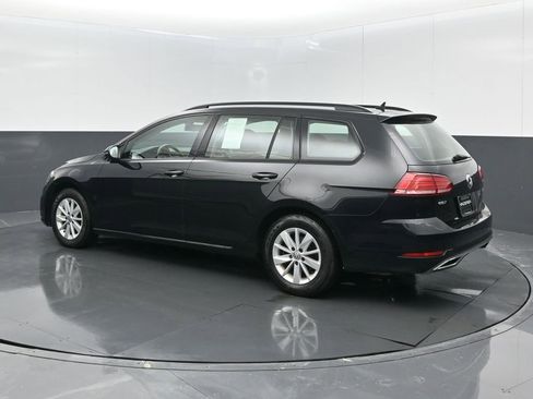 Used 2018 Volkswagen Golf S image 16