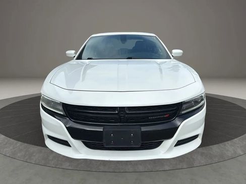 Used 2018 Dodge Charger GT image 2