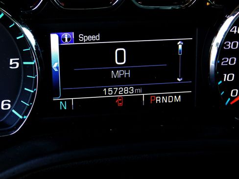 Used 2015 Chevrolet Tahoe LTZ AWD/4WD image 29