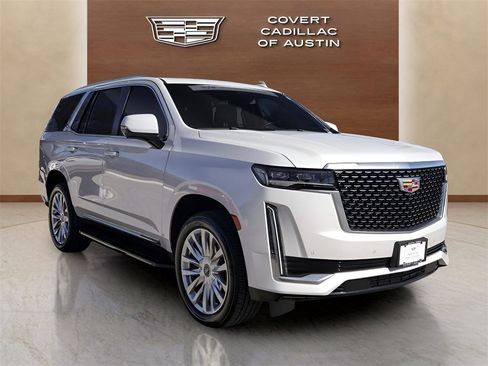 Used 2023 Cadillac Escalade Luxury w/ LPO, Illumination Package image 6