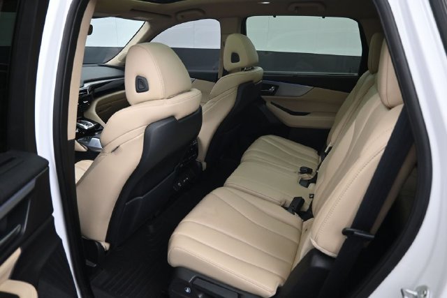 Used 2022 Acura MDX w/ Technology Package FWD image 10