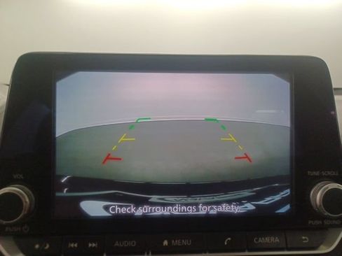 Used 2025 Nissan Altima 2.5 S FWD image 23