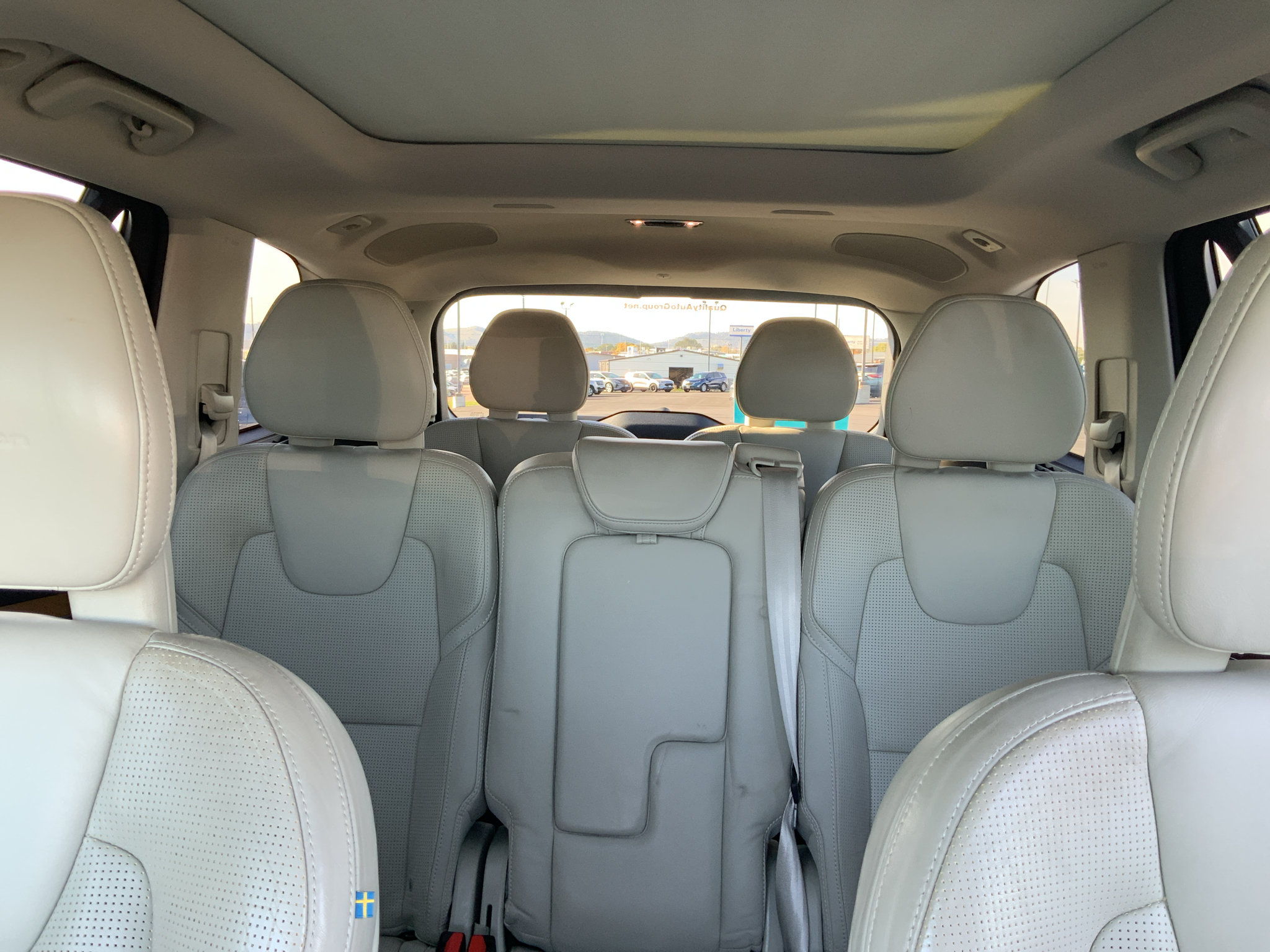 Used 2018 Volvo XC90 T6 Inscription w/ Convenience Package AWD/4WD image 18