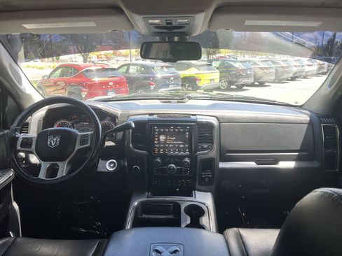 Used 2018 RAM 2500 Laramie w/ Sport Appearance Group AWD/4WD image 25