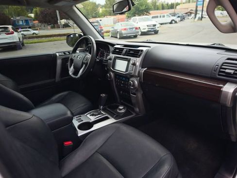 Used 2017 Toyota 4Runner Limited AWD/4WD image 35