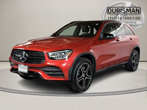 Used 2021 Mercedes-Benz GLC 300 4MATIC w/ AMG Line image 2