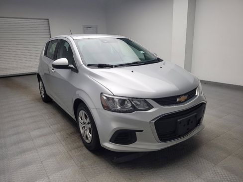 Used 2020 Chevrolet Sonic LT FWD image 13