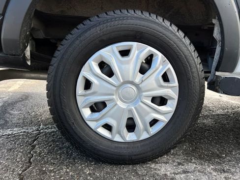 Used 2024 Ford Transit 250 Low Roof w/ Exterior Upgrade Package image 14