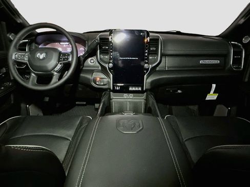 New 2026 RAM 2500 Laramie AWD/4WD image 7