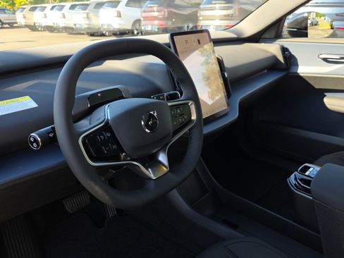 New 2025 Volvo EX30 Plus w/ Protection Package Premier image 7