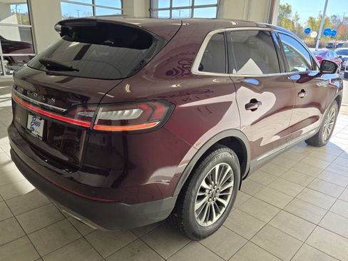 Used 2022 Lincoln Nautilus Reserve image 12