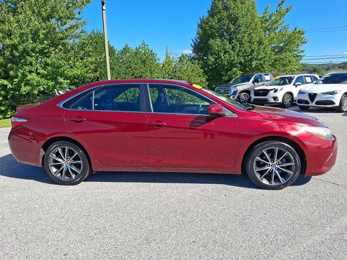 Used 2016 Toyota Camry XSE w/ Moonroof Package FWD image 8