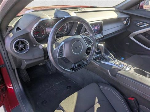 Used 2022 Chevrolet Camaro LT w/ Design Package 1 image 9