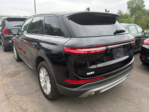 Used 2024 Lincoln Corsair AWD image 11