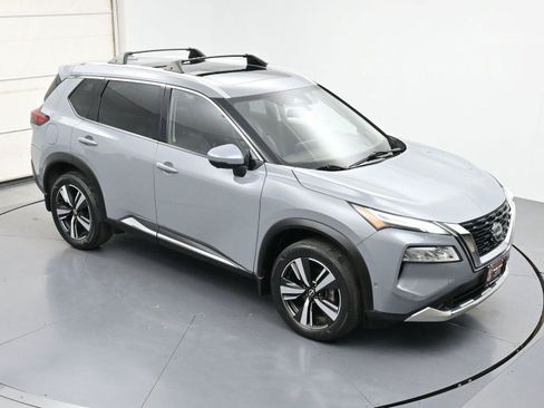Used 2022 Nissan Rogue Platinum w/ Head-Up Display Package AWD/4WD image 40