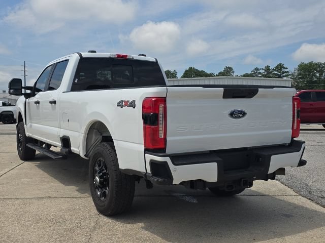 Used 2024 Ford F250 XL w/ STX Appearance Package AWD/4WD image 3