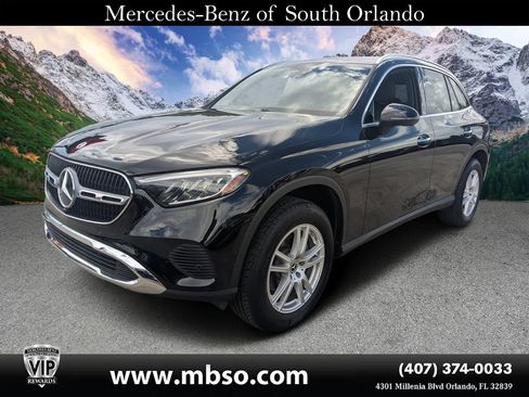 Used 2025 Mercedes-Benz GLC 300 4MATIC image 19