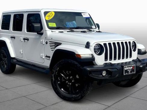 Used 2021 Jeep Wrangler Unlimited Sahara image 3