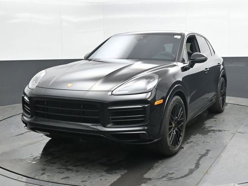 Used 2023 Porsche Cayenne GTS AWD/4WD image 8