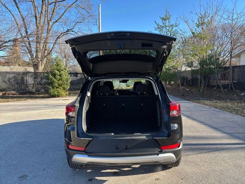 Used 2025 Chevrolet TrailBlazer LT image 29