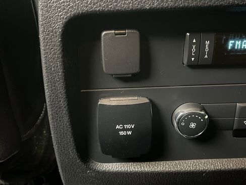 Used 2016 Ford Expedition EL XLT w/ Equipment Group 202A image 14