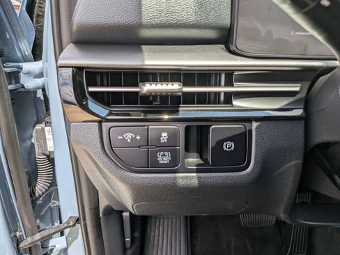 Certified 2026 Kia Sportage S AWD/4WD image 28