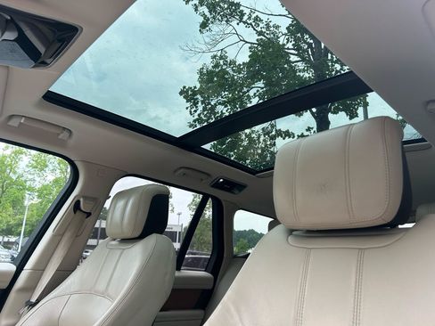 Used 2018 Land Rover Range Rover HSE AWD/4WD image 14
