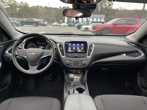 Used 2024 Chevrolet Malibu LT image 8