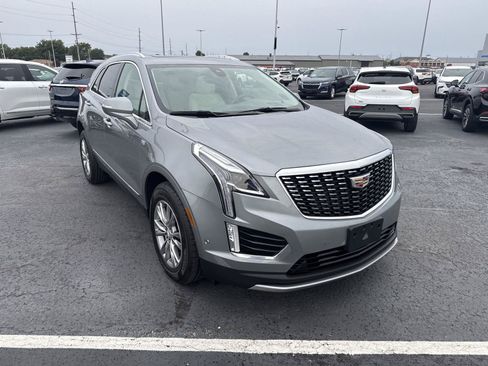 Used 2023 Cadillac XT5 Premium Luxury w/ Technology Package AWD/4WD image 7