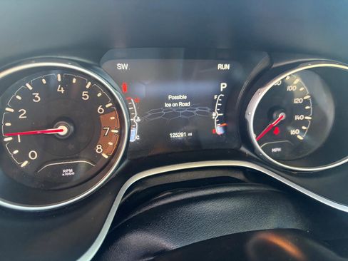 Used 2019 Jeep Compass Limited image 11